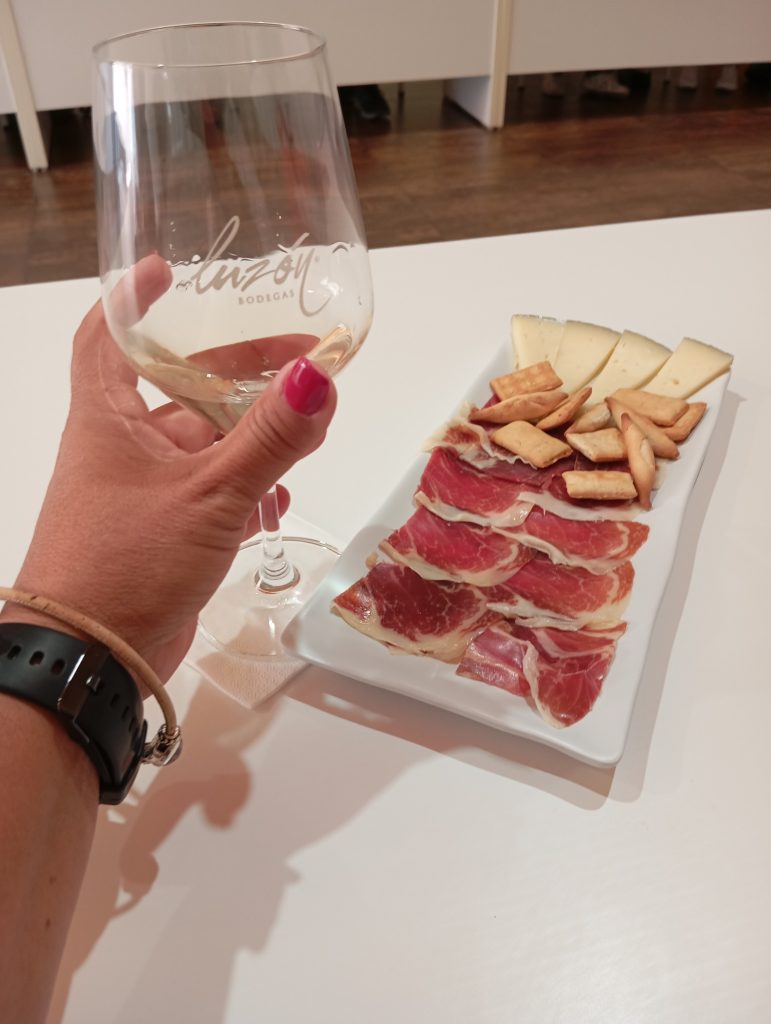 Raquel Tours wijnproeverij en tapas
